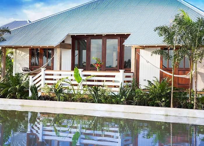 Mahogany Bay And Club, Curio Collection Resort