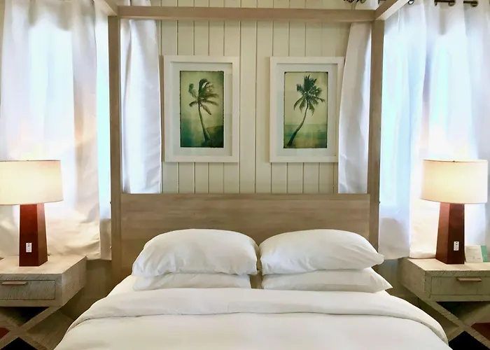 Resort Mahogany Bay And Club, Curio Collection 4*