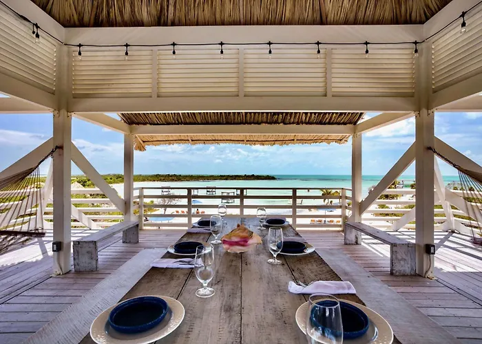Mahogany Bay And Club, Curio Collection Resort San Pedro (Ambergris Caye)